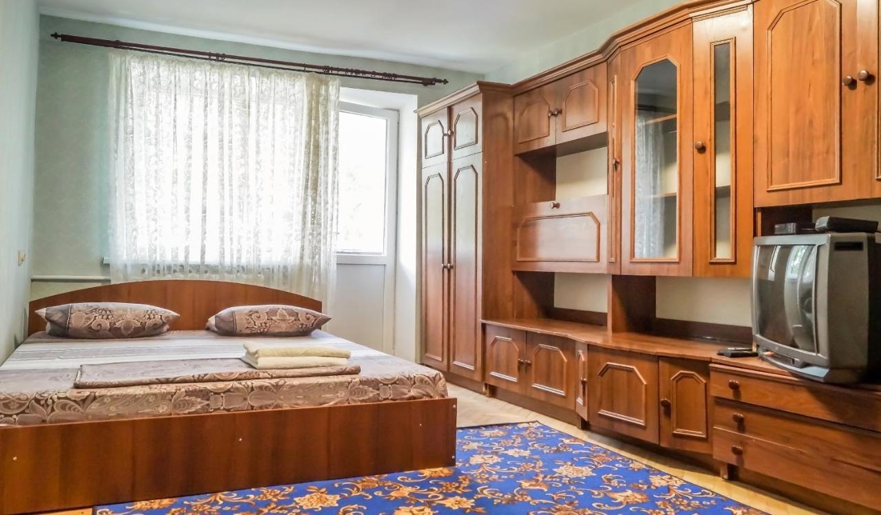 Apartments On Druzhby Narodiv 6 A เคียฟ ภายนอก รูปภาพ