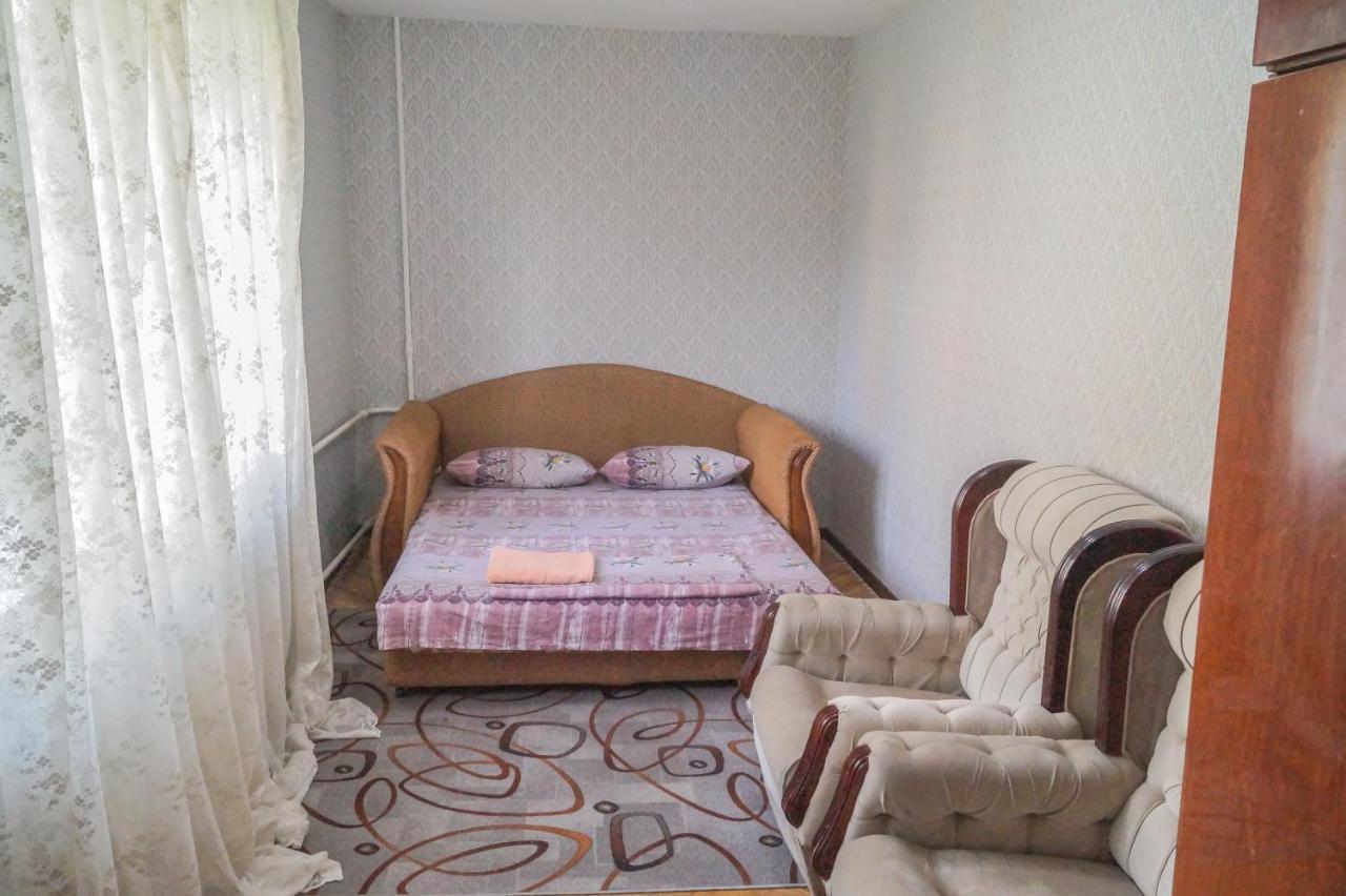 Apartments On Druzhby Narodiv 6 A เคียฟ ภายนอก รูปภาพ