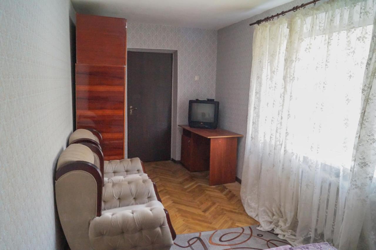 Apartments On Druzhby Narodiv 6 A เคียฟ ภายนอก รูปภาพ